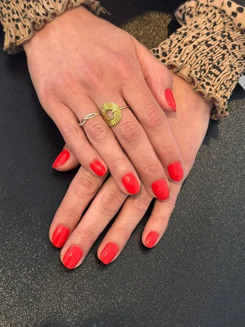 Ongles réalisé par Emmanuelle à l’institut Sublim’Emma